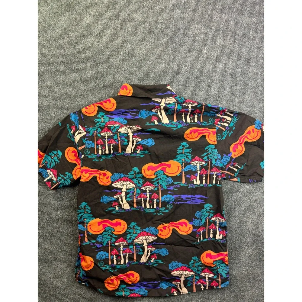 Neff Button Down Shirt Mens Small Black Psychedelic Mushroom Smiley Face‎ Print